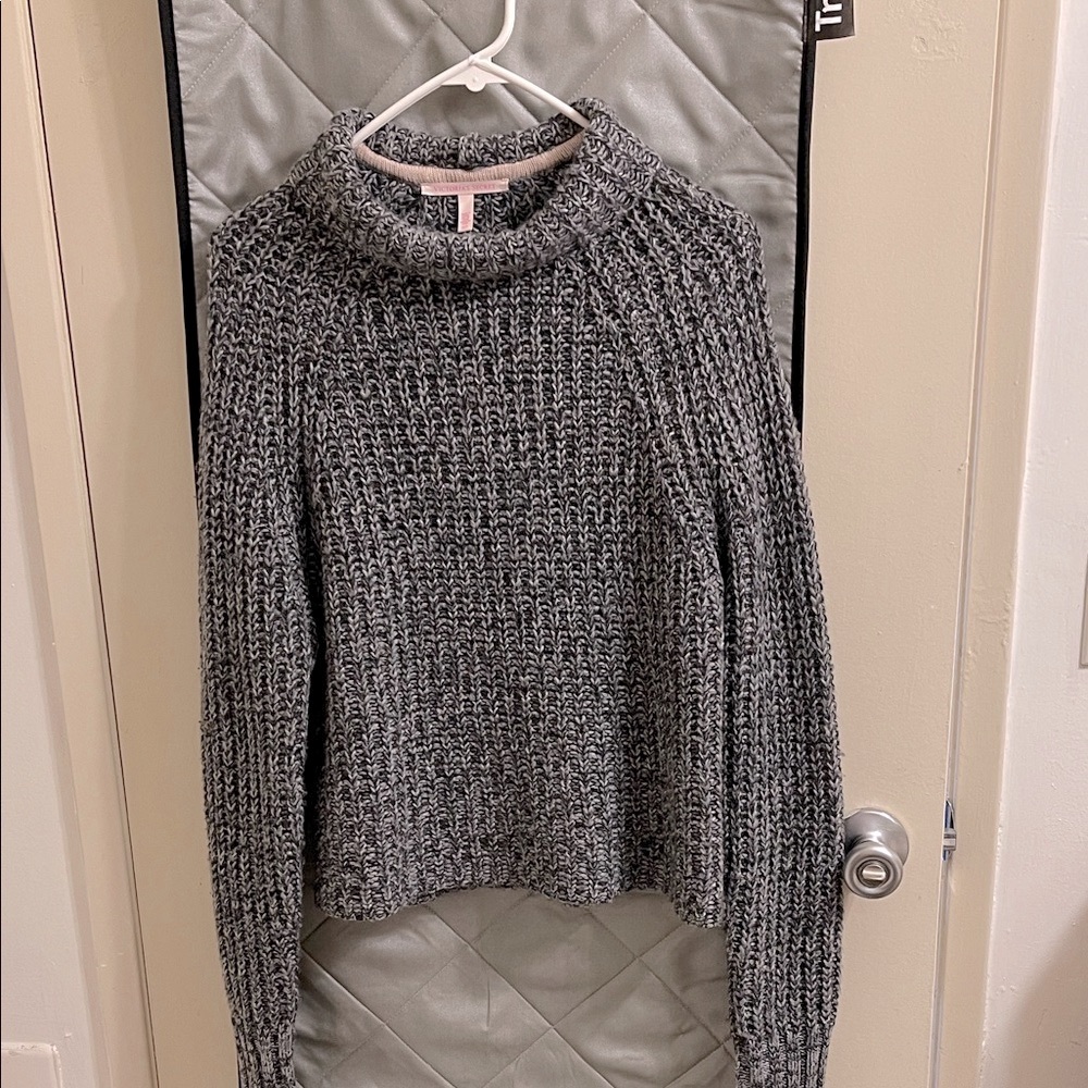 Victoria's Secret Cropped Black and White Knit Turtleneck Sweater